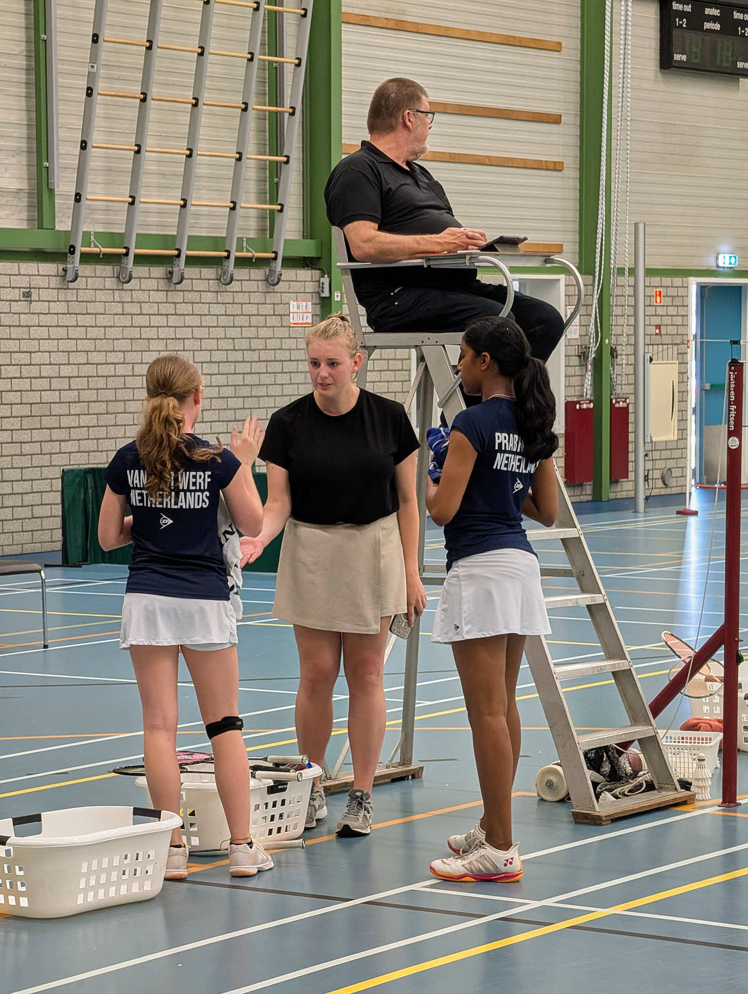 DD4 - coach Demi